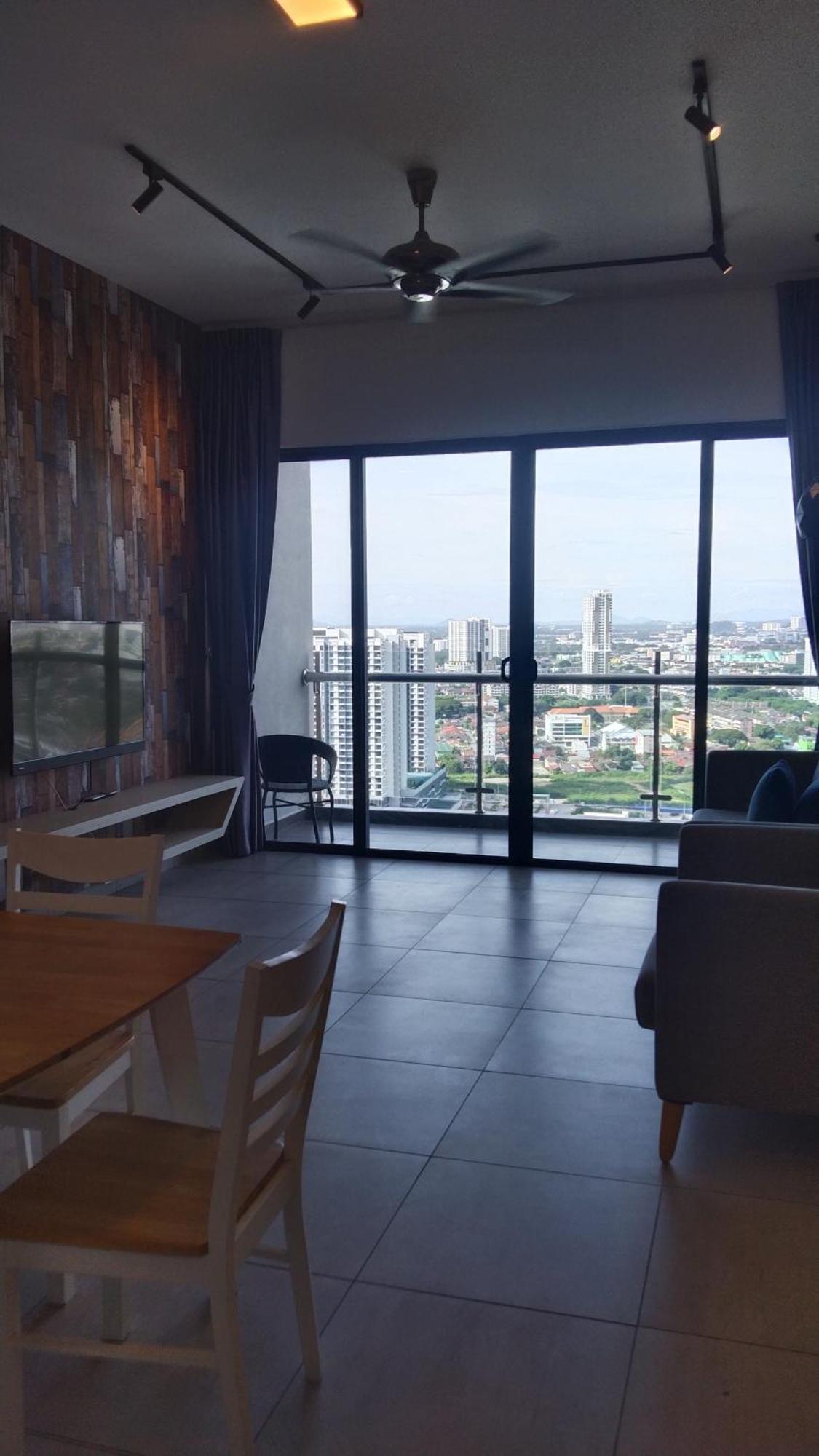 Atlantis @ Icon Apartment *