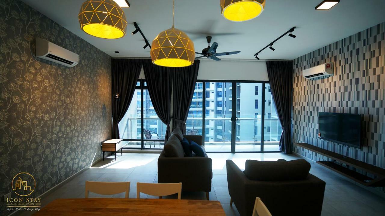 Atlantis @ Icon Apartment